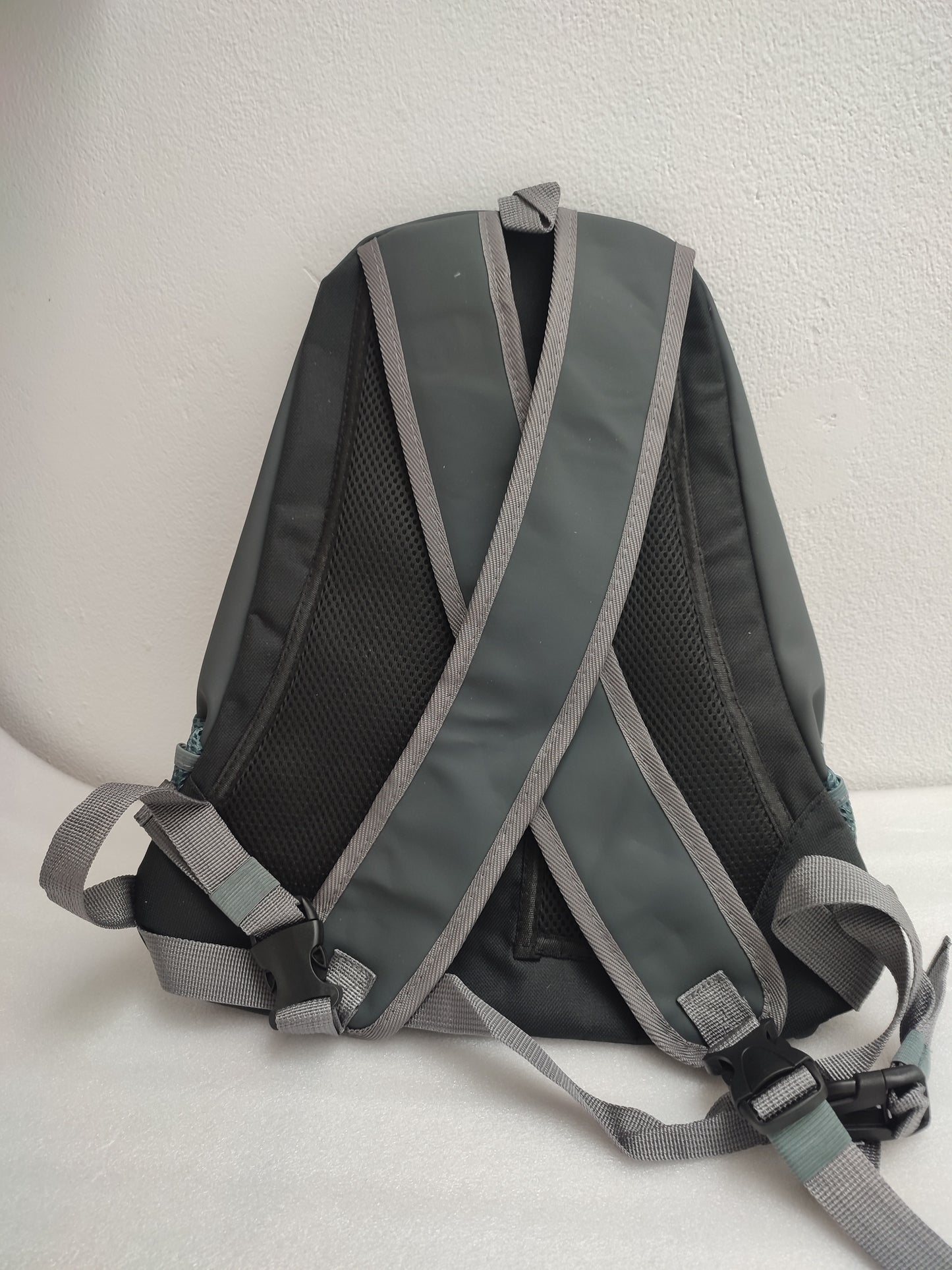Mochila Cerrada para Mascotas Pequeñas